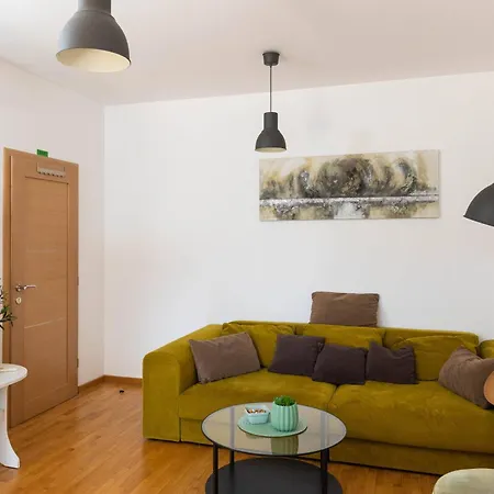 Апартаменты Easy *